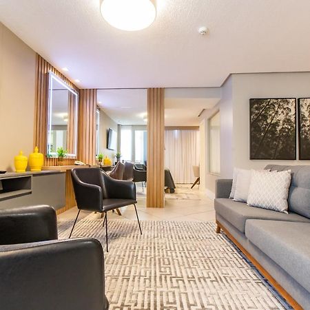 Delupo Hotel - Livin Studios Criciuma  Bagian luar foto
