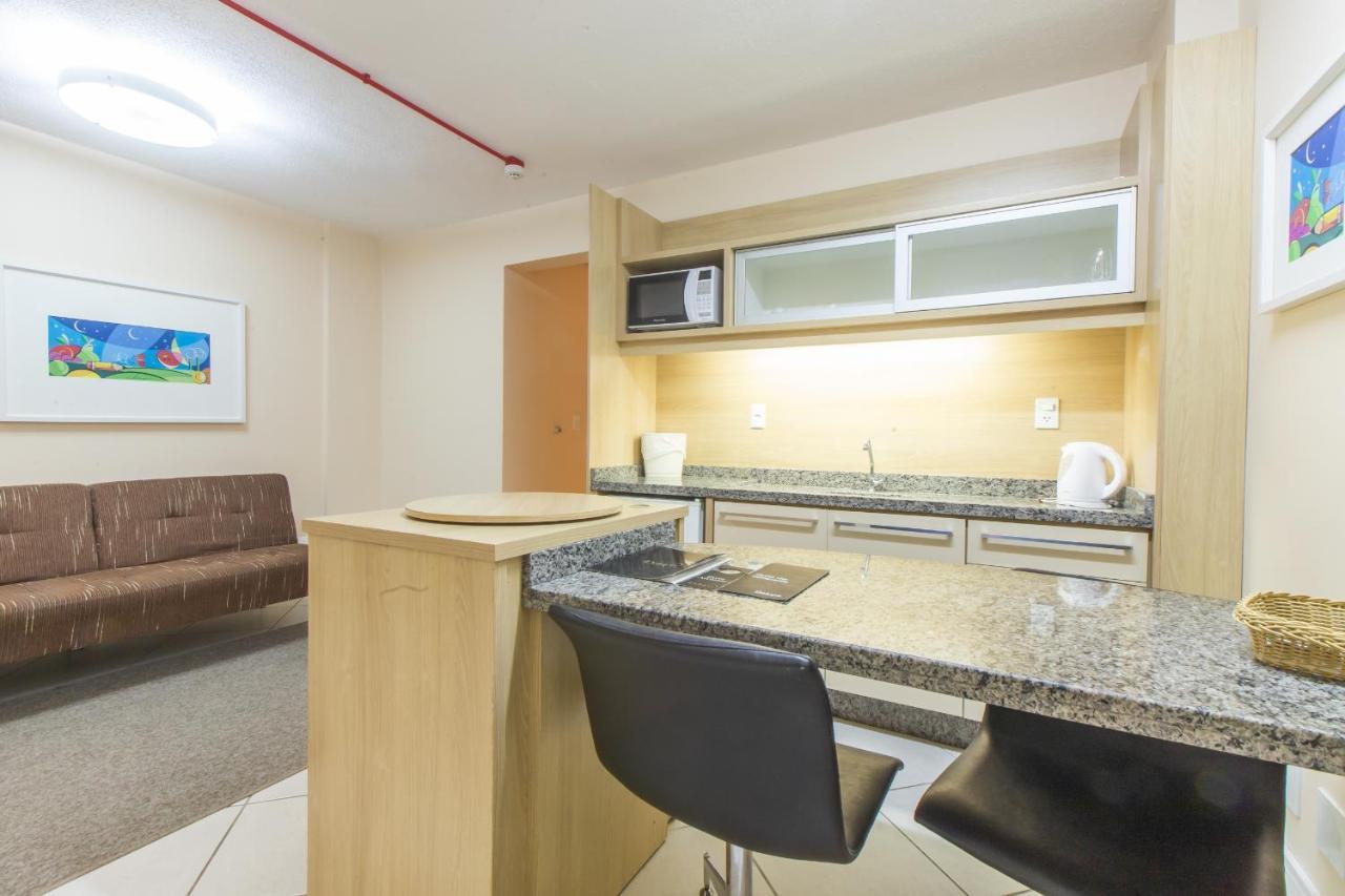 Delupo Hotel - Livin Studios Criciuma  Bagian luar foto