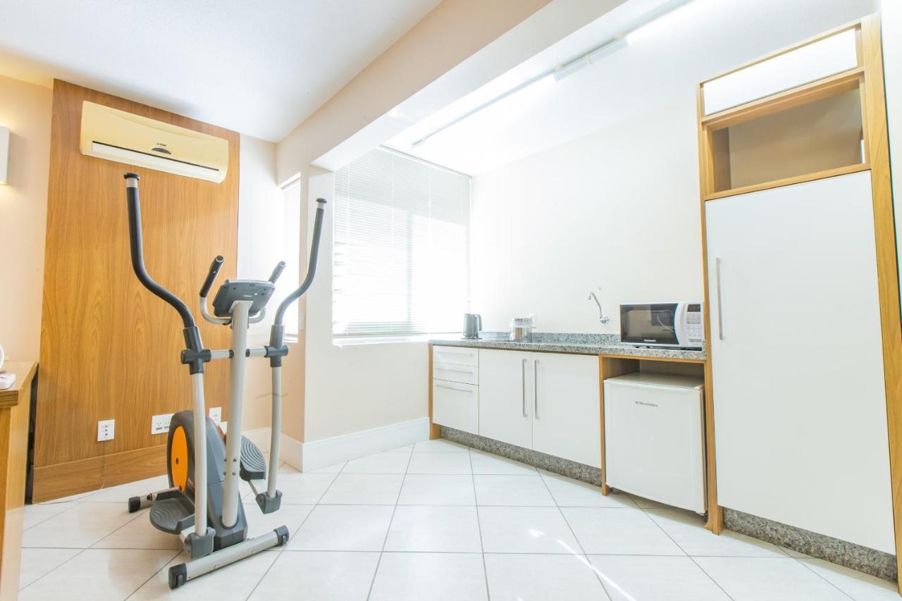 Delupo Hotel - Livin Studios Criciuma  Bagian luar foto